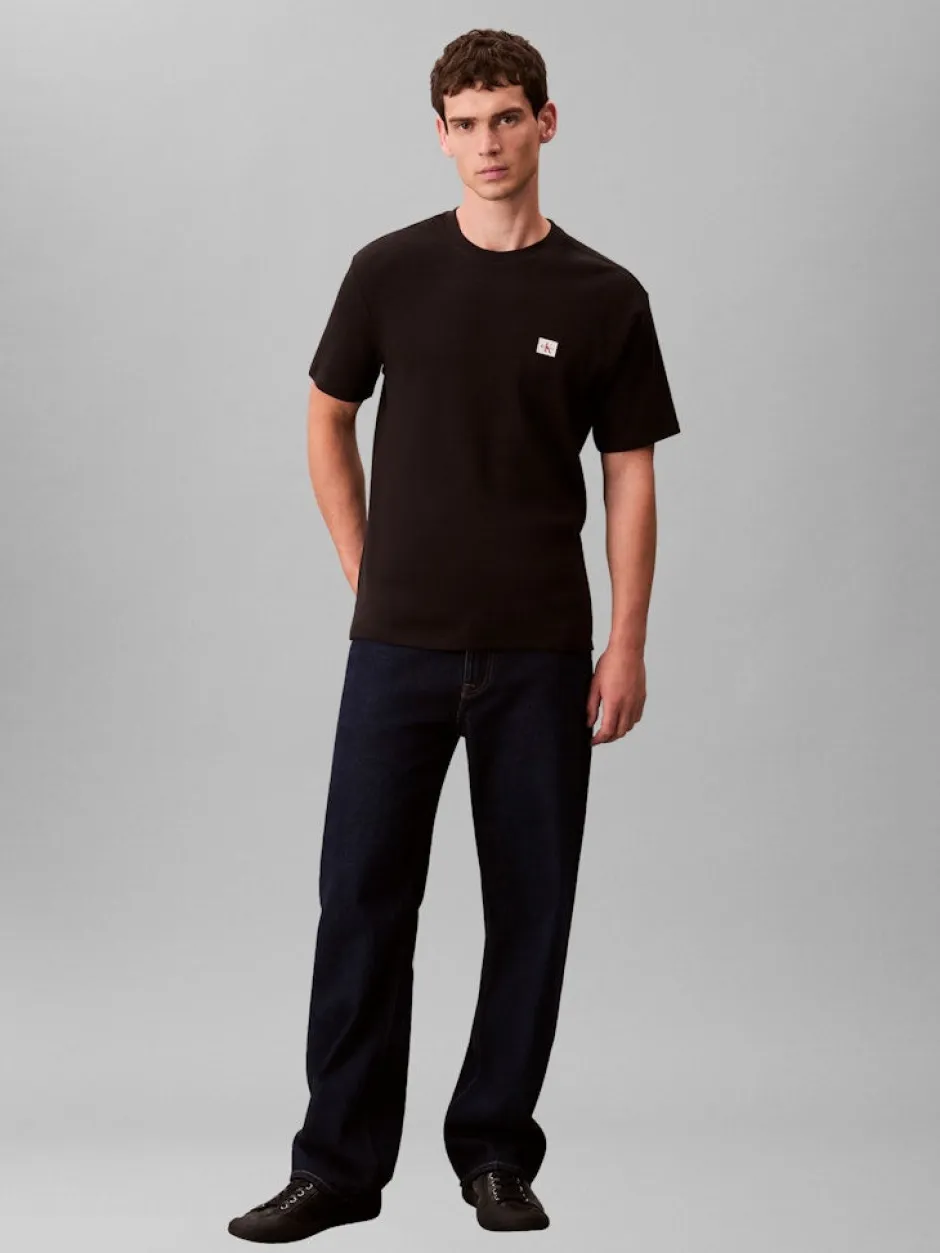 miesten t-paita SS Waffle Badge Crewnk Tee,>Calvin Klein Jeans Outlet