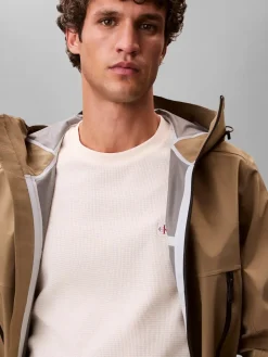 miesten t-paita SS Waffle Badge Crewnk Tee,><noscript><img width=