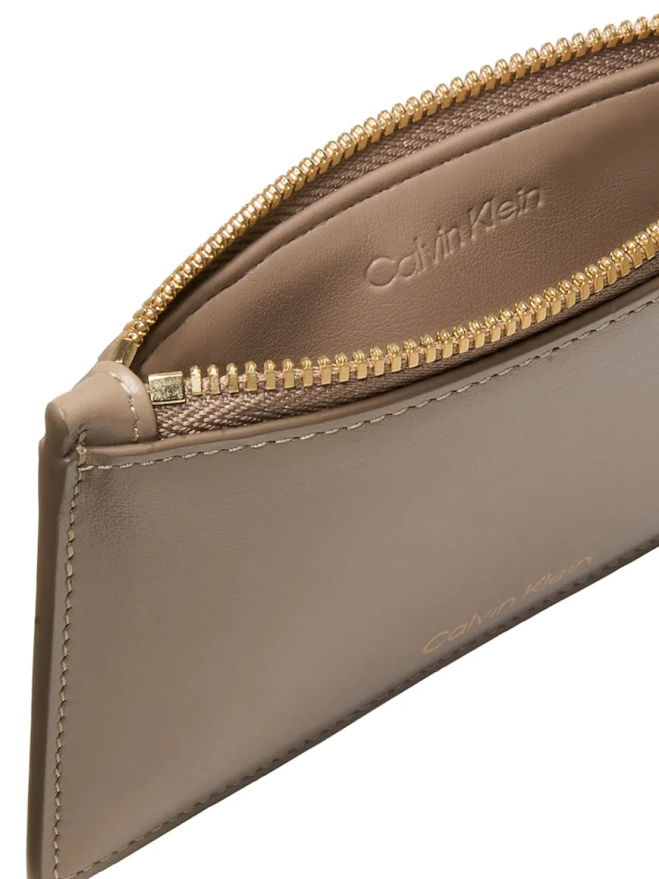 Calvin Klein naisten lompakko CK Zip Cardcase 6CC, beige>Calvin Klein Accessories Clearance