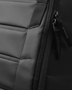 Unisex Reppu, HUGGER BACKPACK 30L NOS><noscript><img width=