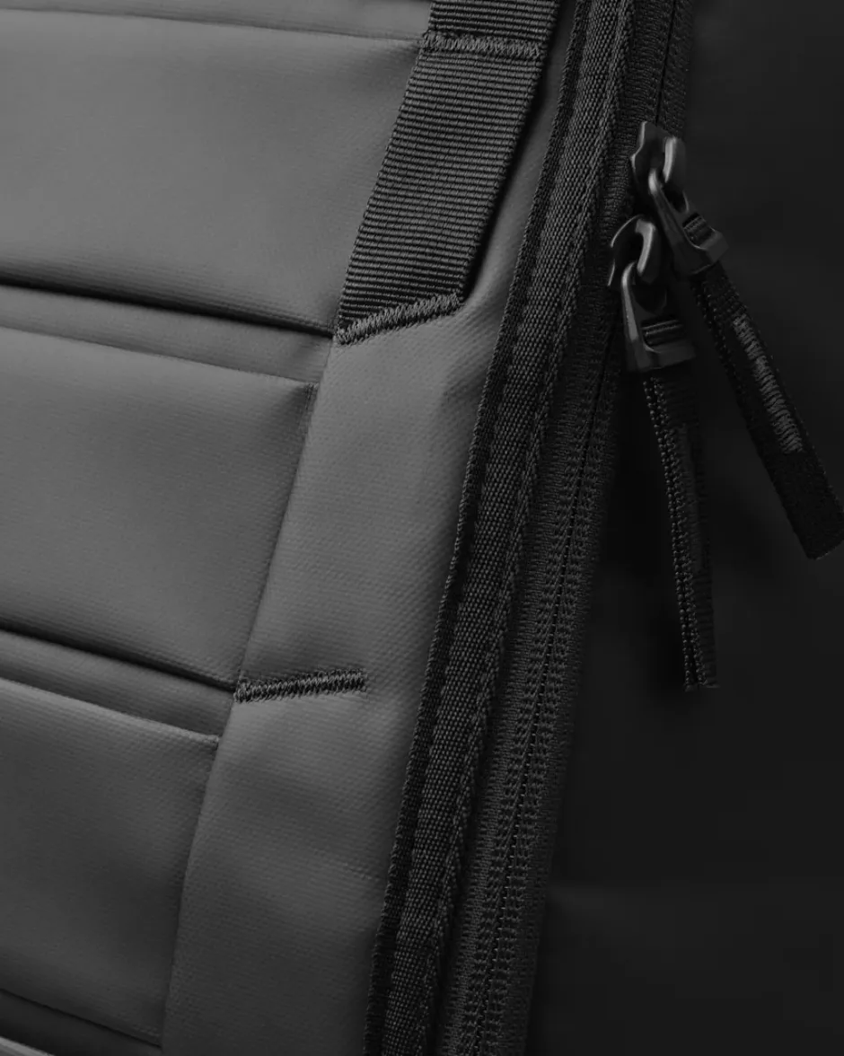 Unisex Reppu, HUGGER BACKPACK 30L NOS>Db Outlet