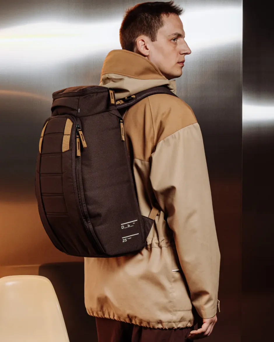 Unisex Reppu, HUGGER BACKPACK 25L UNISEX>Db New