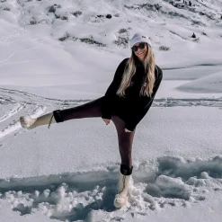 Niseko 3.0,><noscript><img width=