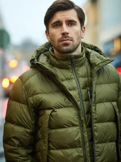 Miesten Kevytuntuvatakki, VALTO KEVYTUNTUVATAKKI Armeijanvihreä>Joutsen Discount