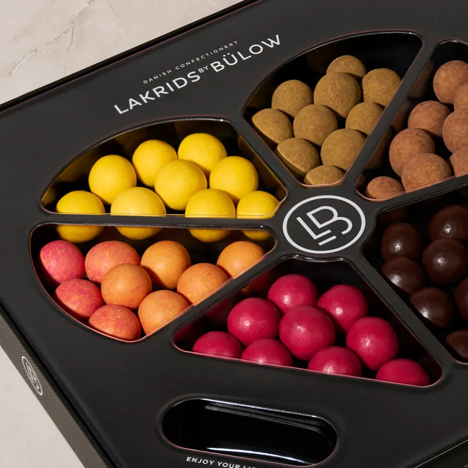 Lakrids by Bülow Selection Box Love 2025 Black>Lakrids by Bulow Clearance
