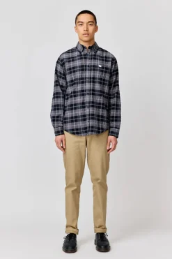 miesten chinokset, FABRIK PANT>Makia Hot