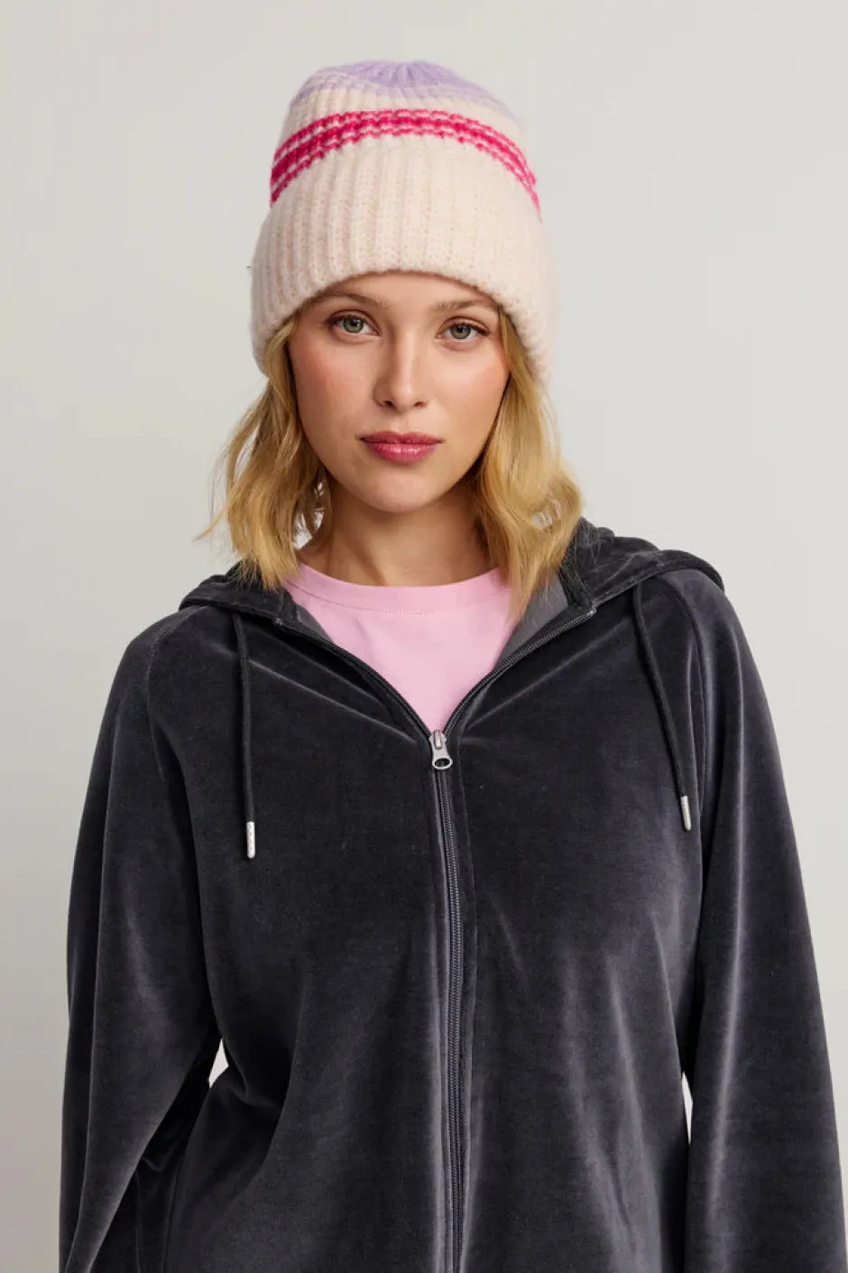 naisten huppari Anne Zip Hoodie,>Makia Online