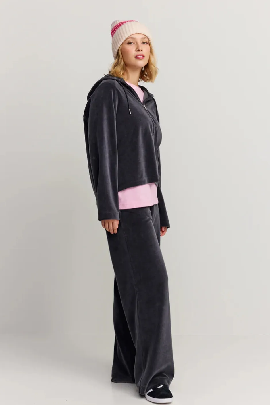 naisten huppari Anne Zip Hoodie,>Makia Online