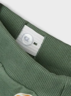 lasten collegehousut, NMMNENNO SWEAT PANT Armeijanvihreä><noscript><img width=