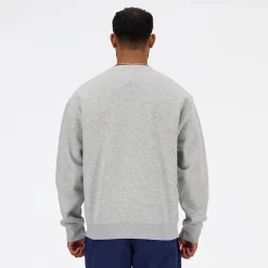 miesten collegepaita Sport Essentials Fleece Crew Sweater, vaaleanharmaa>New Balance Online