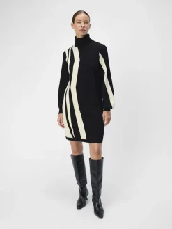 Naisten Neulemekko, OBJRAY L/S KNIT ROLLNECK DRESS AOP NOOS Black Sandshell Vert><noscript><img width=