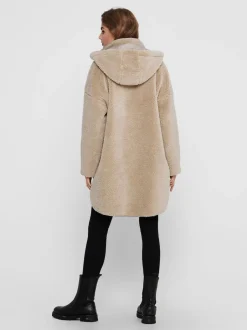 Naisten Teddytakki ONLSASCHA SHERPA JACKET CC OTW>Only Clearance