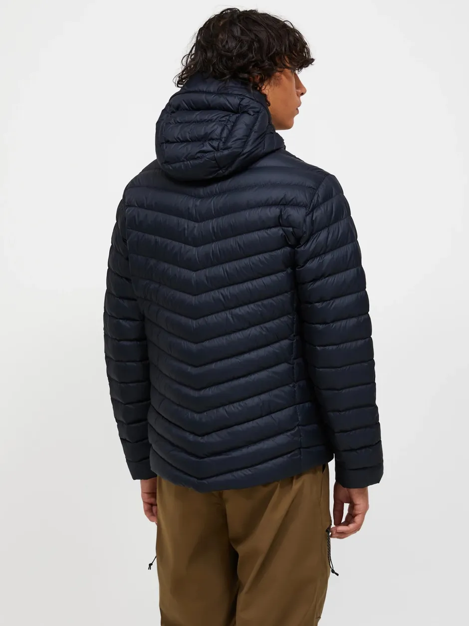 miesten kevytuntuvatakki, M FROST DOWN HOOD JACKET>Peak Performance Best