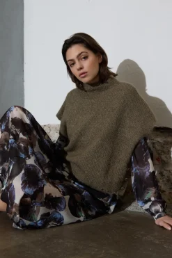 naisten neuleliivi, VALLIO KNIT VEST Armeijanvihreä>Philosophy Blues Original Outlet