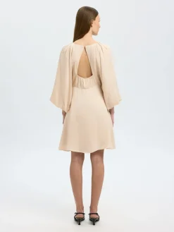 naisten mekko, SLFLAURINA 3/4 SHORT OPEN BACK DRESS><noscript><img width=