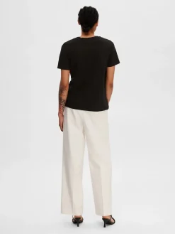 Naisten T-paita SLFESSENTIAL SS V-NECK TEE NOOS>Selected Femme Hot