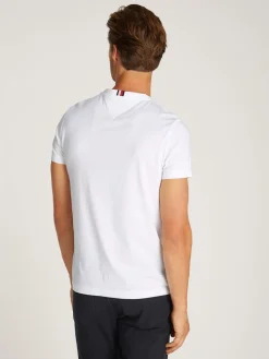 miesten t-paita, PRINTED BADGE TEE>Tommy Hilfiger Online