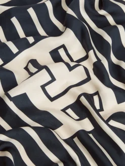 naisten huivi TH Elevated Chic Silk Square,><noscript><img width=