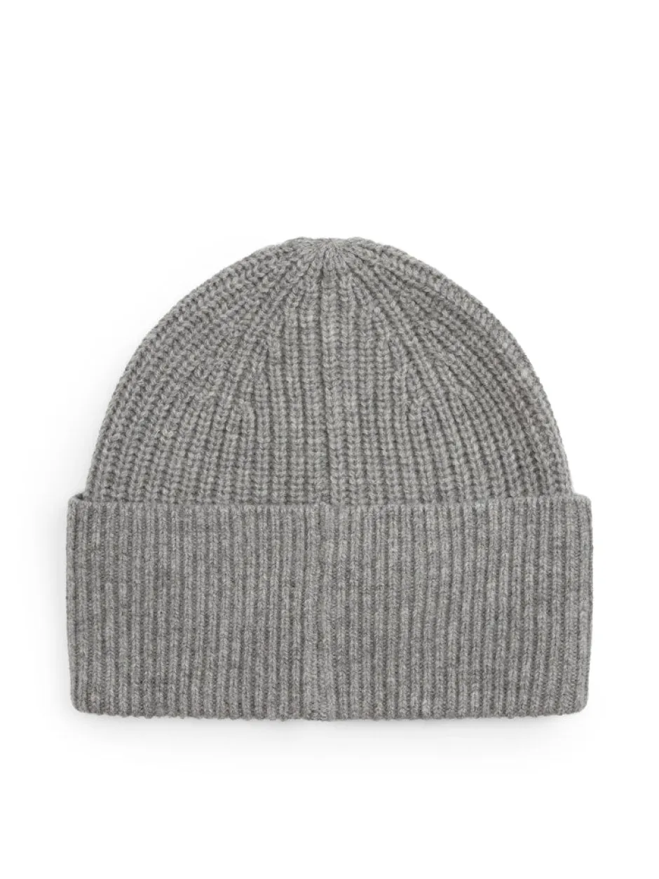 naisten pipo Tommy Script Cashmere Beanie, vaaleanharmaa>Tommy Hilfiger Online