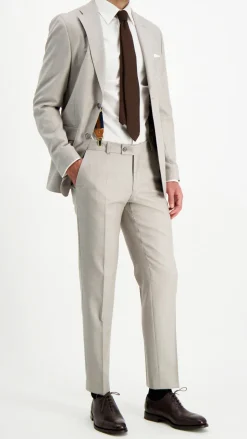 Tailor puku, MADRID/DENVER>Turo Clearance